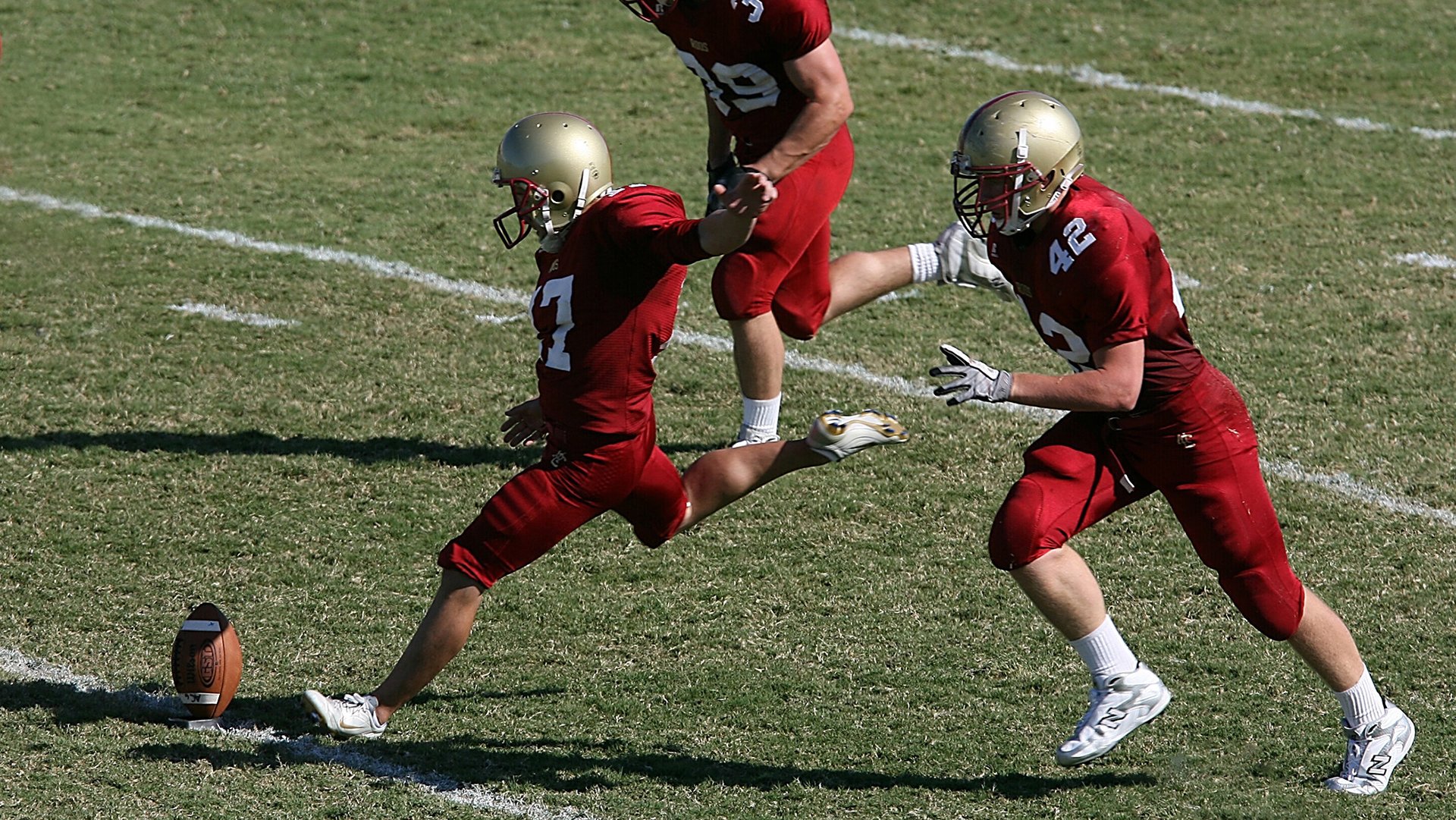安全措施升级:保障车手生命安全的每一步,确保车辆安全运行